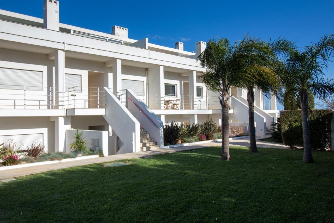 Terrace Apartment By Stay-Ici, Algarve Holiday Rental * Albufeira