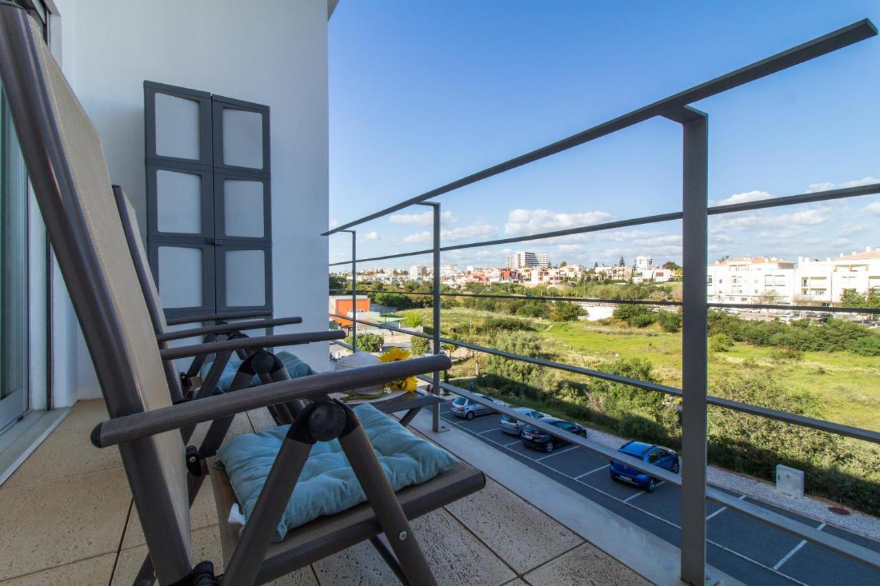 Terrace Apartment By Stay-Ici, Algarve Holiday Rental Albufeira